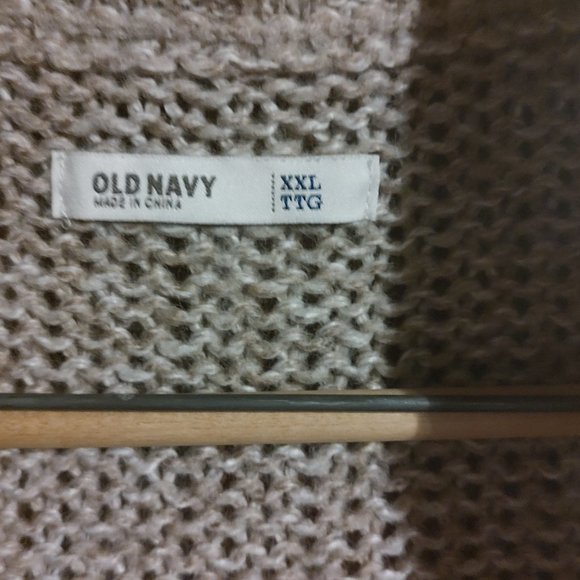 Top - Picture 3 of 4